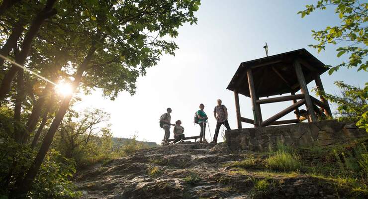 Der Ahrtal‐Tourismus Bad Neuenahr‐Ahrweiler e.V. veranstaltet vom 19. bis 22. Juni das Gipfelfest. Wanderziele sind in diesem Jahr vier verschiedene Gipfel mit Ausblick über die Eifel.