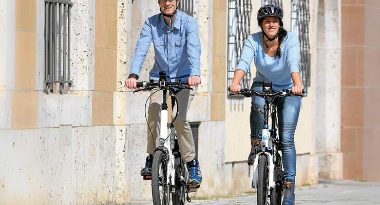 E-Bike-Fahrer in der Stadt