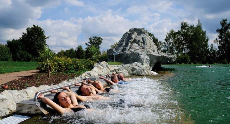 HWS-Massageliegen in der FrankenTherme