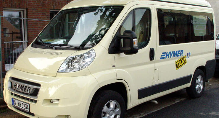 Hymer: Deutschlands erstes Reisemobil-Taxi ist während des Caravan Salon in Düsseldorf im Einsatz