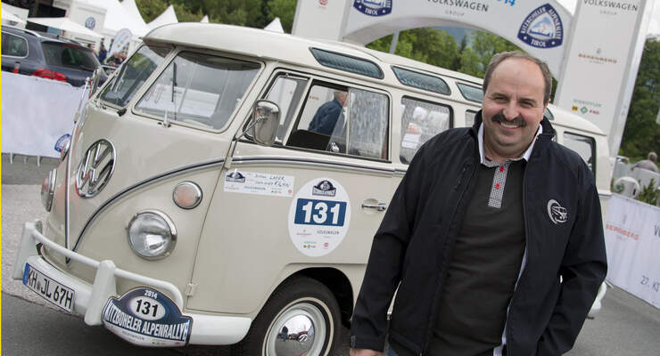 Johann Lafer und sein VW Bulli T1 Samba