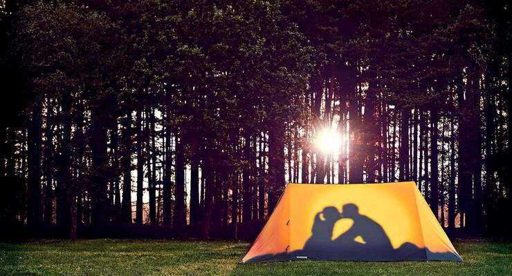 Liebesleben Lust beim Camping Zelt