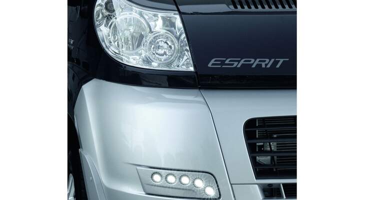 Movera bietet für Wohnmobile auf Fiat Ducato X250-Basis ein nachrüstbares Tagfahrlicht an, das im vorderen Stoßfänger sitzt.