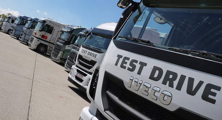 Nachwuchskräfte für die Transport- und Logistikbranche nahmen Anfang Mai auf dem ehemaligen Truppenübungsplatz Münsingen Lkw unter die Lupe.