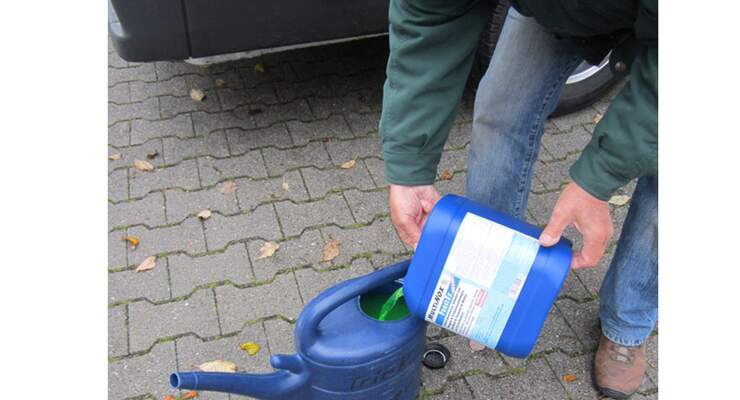 Trinkwasseranlagen können selten vollständig entleert werden. Frostschutzmittel-Reste können der Gesundheit schaden.